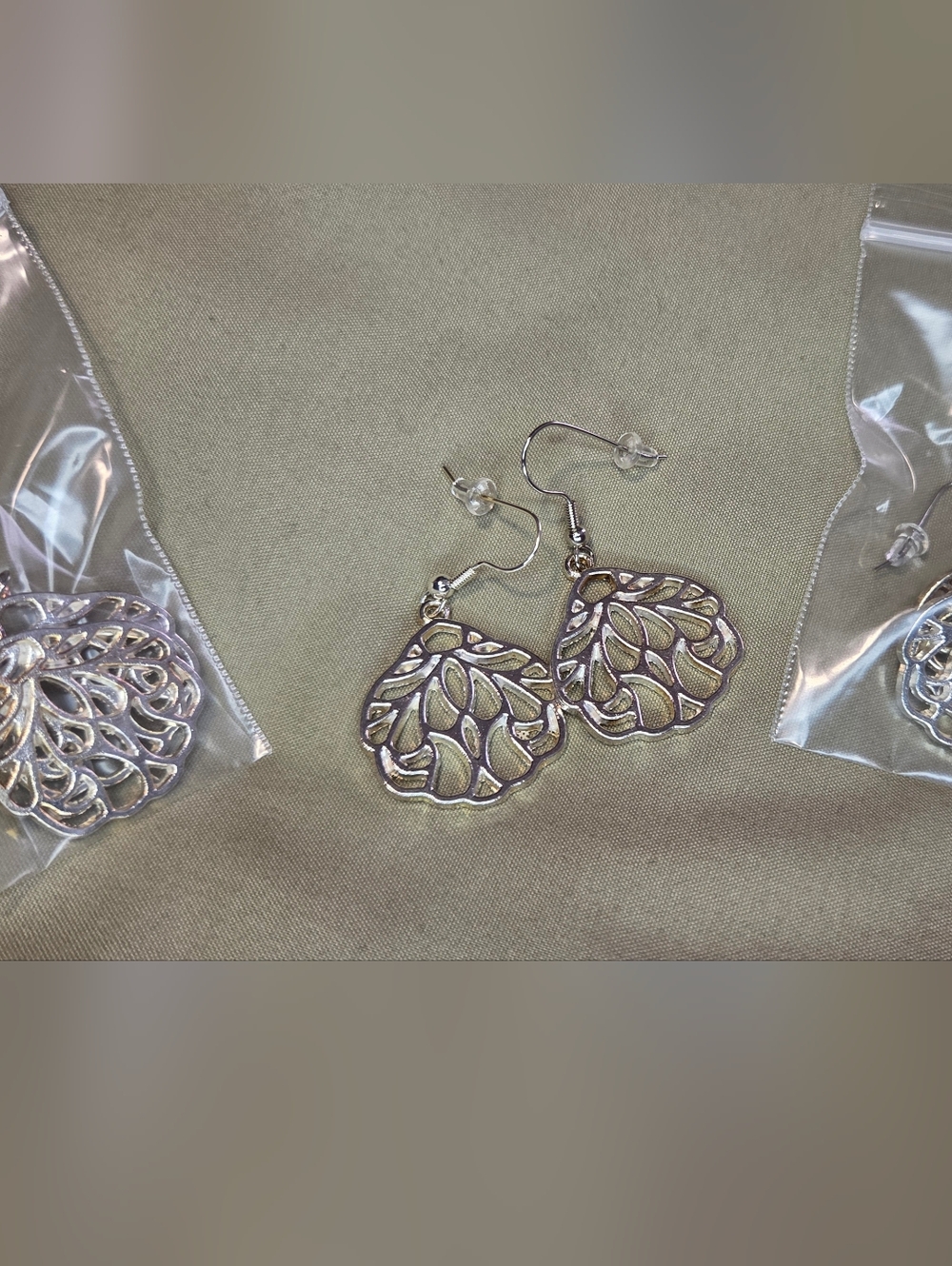 Handmade Silver Tone Filigree Heart Dangle Earrings Lightweight Boho